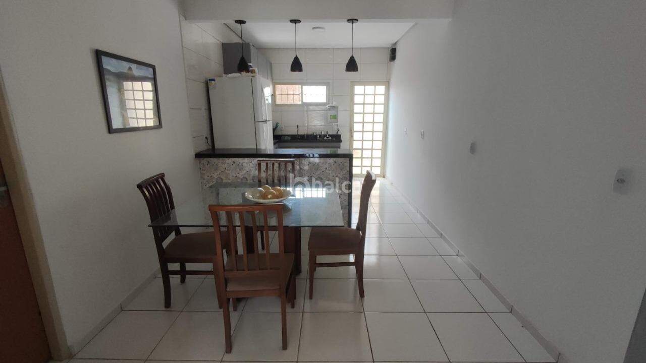 Casa para alugar com 3 quartos, 105m² - Foto 24