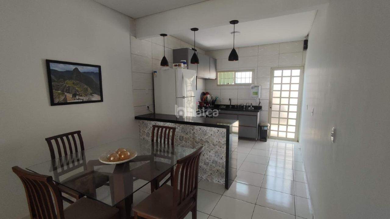 Casa para alugar com 3 quartos, 105m² - Foto 23