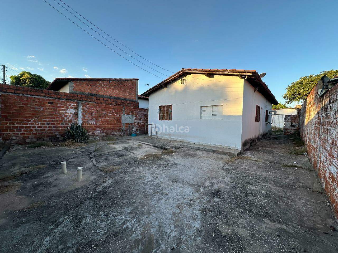 Casa à venda com 3 quartos, 300m² - Foto 2