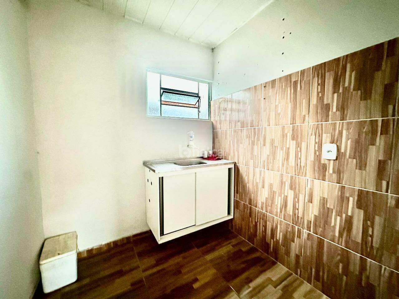 Casa à venda com 3 quartos, 300m² - Foto 6