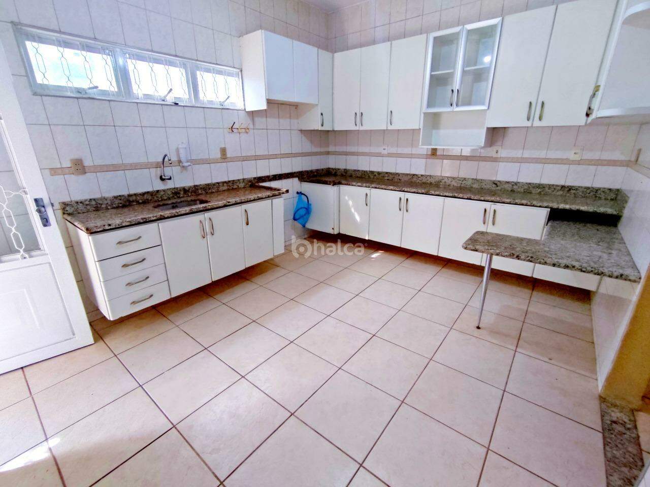 Casa para alugar com 1 quarto, 197m² - Foto 21