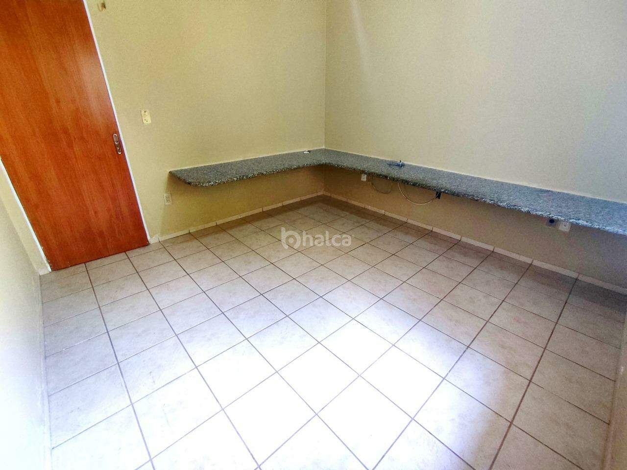 Casa para alugar com 1 quarto, 197m² - Foto 12
