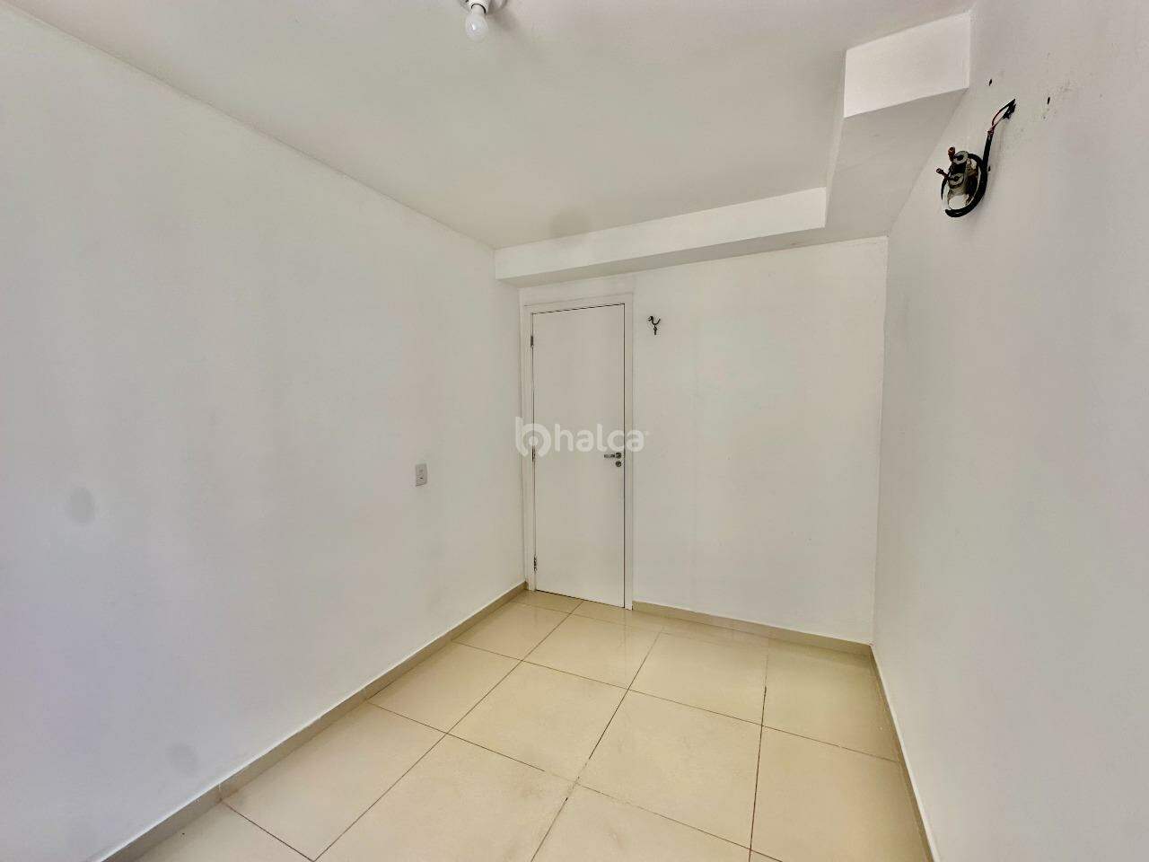 Apartamento para alugar com 2 quartos, 63m² - Foto 15