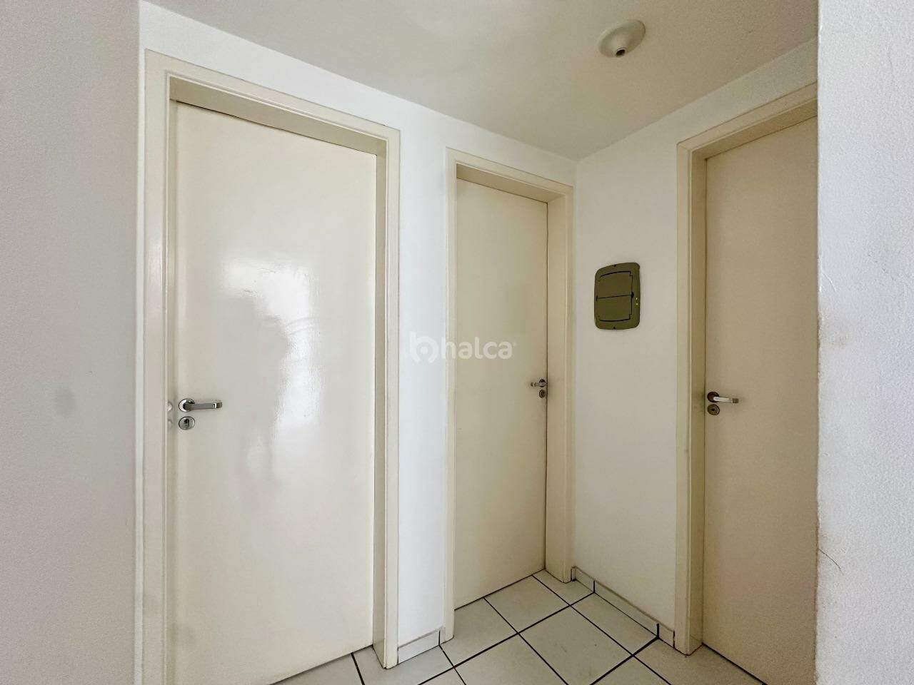 Apartamento para alugar com 3 quartos, 70m² - Foto 11