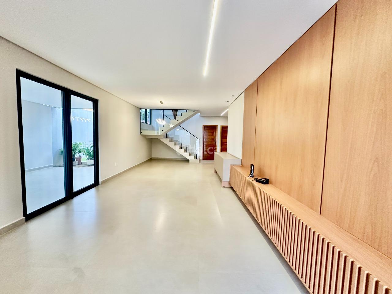 Casa, 4 quartos, 235 m² - Foto 3