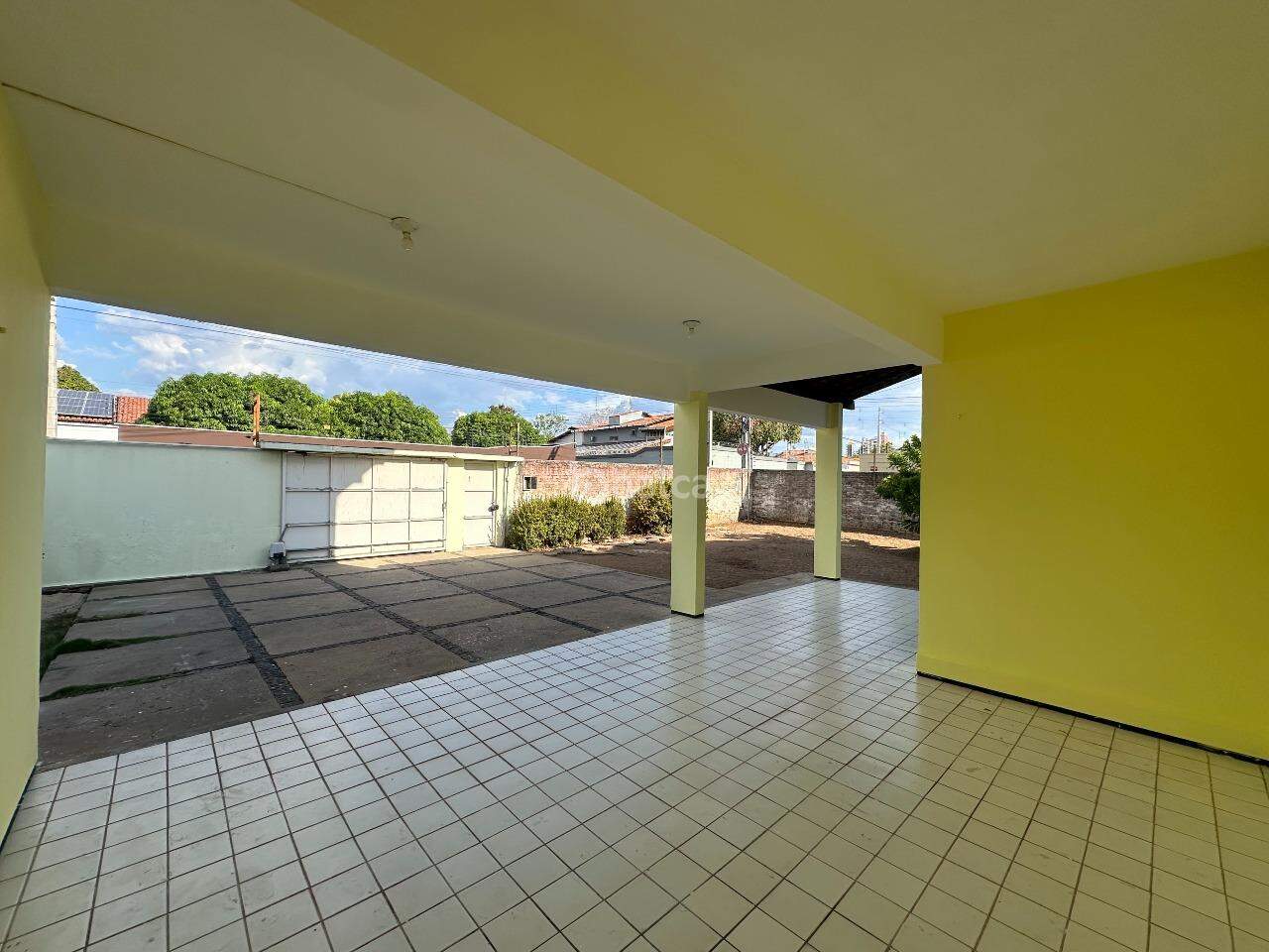 Casa para alugar com 4 quartos, 188m² - Foto 3
