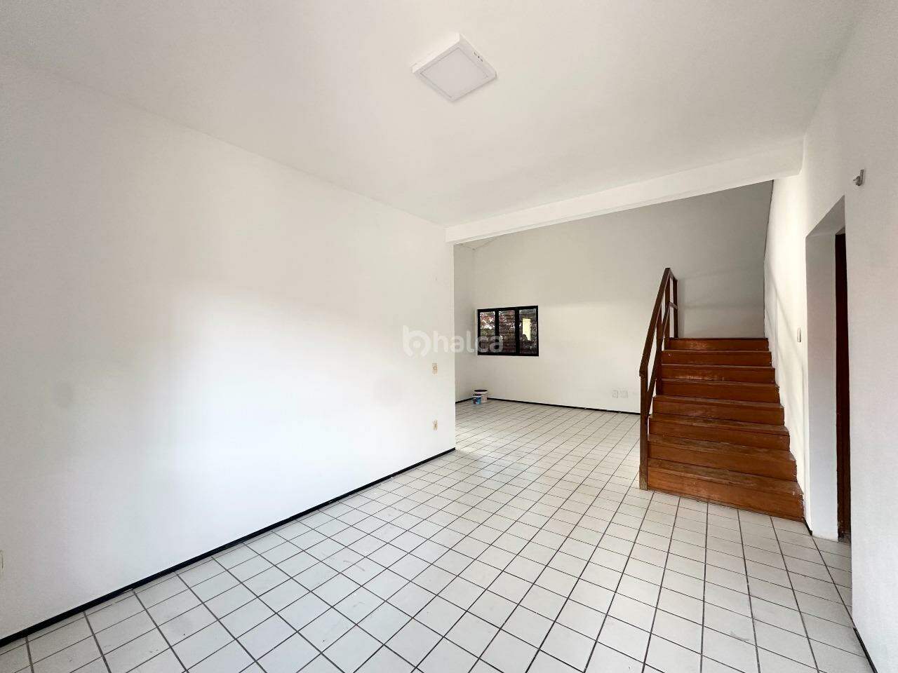 Casa para alugar com 4 quartos, 188m² - Foto 4