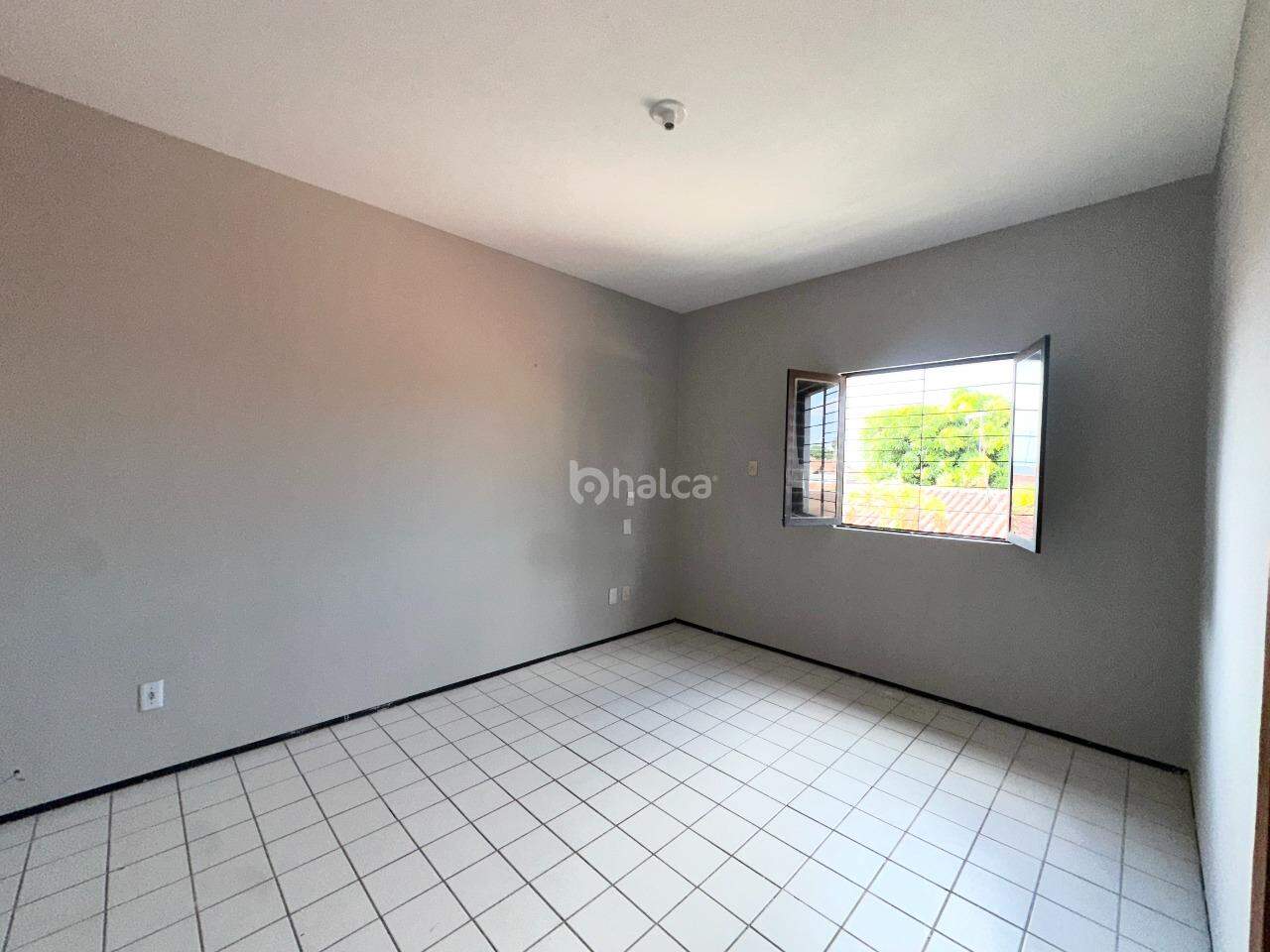 Casa para alugar com 4 quartos, 188m² - Foto 24