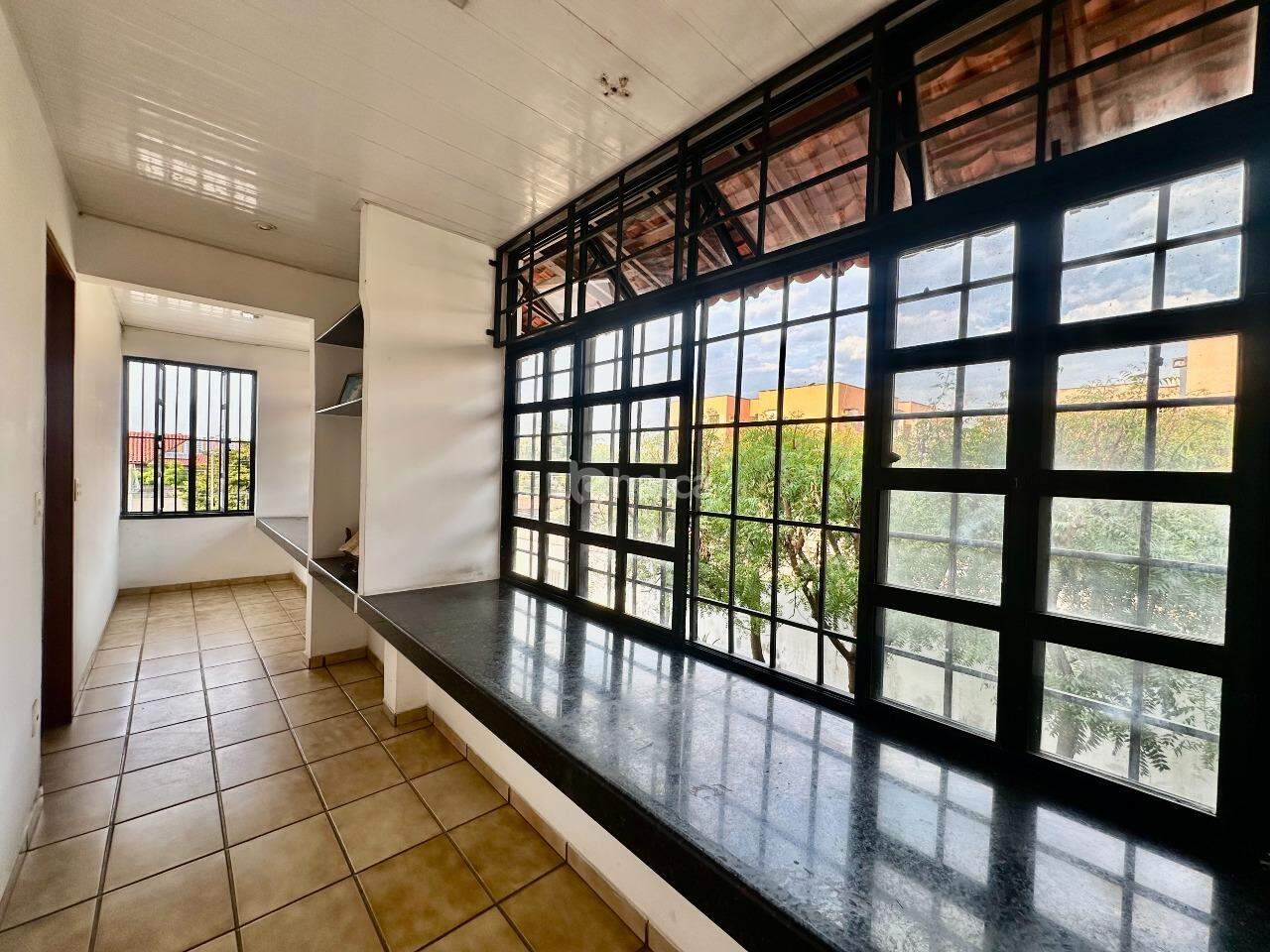 Casa, 5 quartos, 229 m² - Foto 12