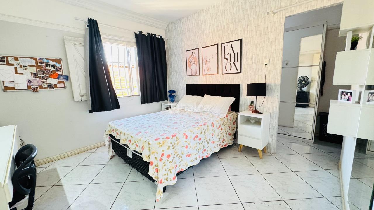 Casa, 4 quartos, 233 m² - Foto 24