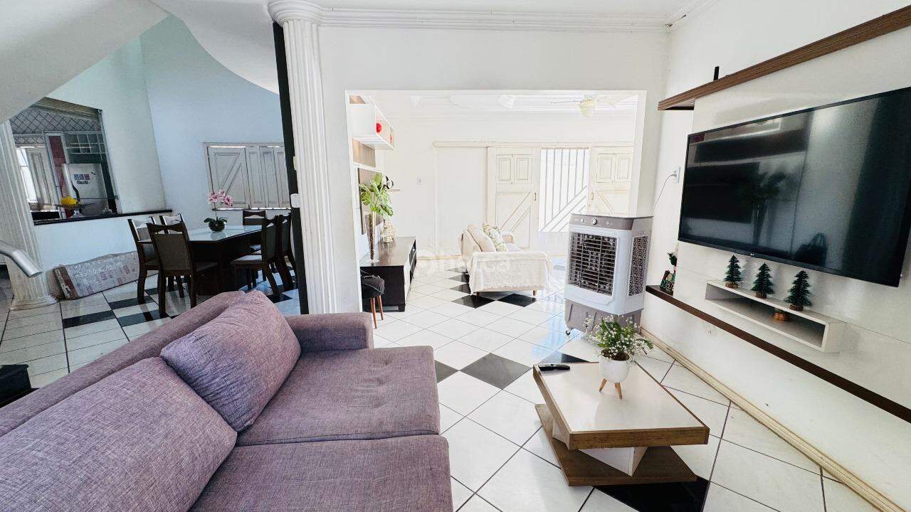 Casa, 4 quartos, 233 m² - Foto 5