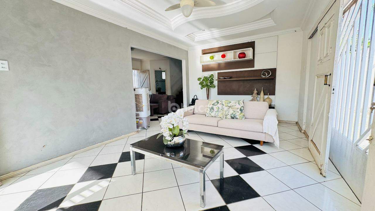 Casa, 4 quartos, 233 m² - Foto 4