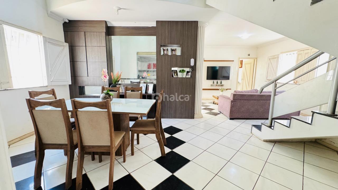 Casa, 4 quartos, 233 m² - Foto 9