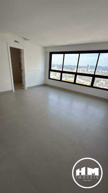Apartamento Duplex à venda no Centro: 