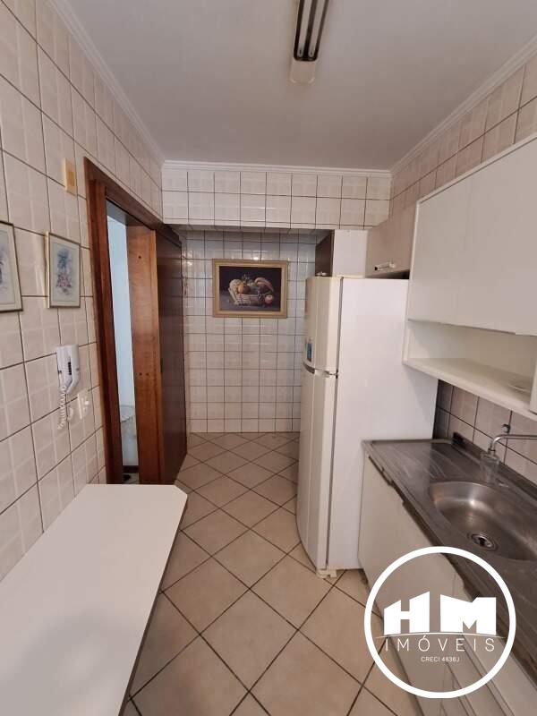 Apartamento para aluguel no Centro: 