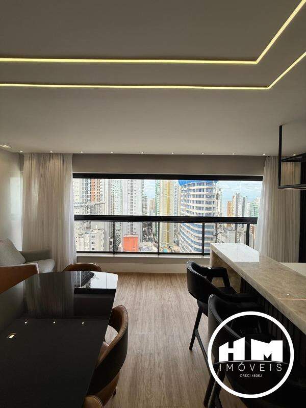 Apartamento para aluguel no Centro: 