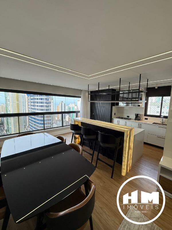 Apartamento para aluguel no Centro: 