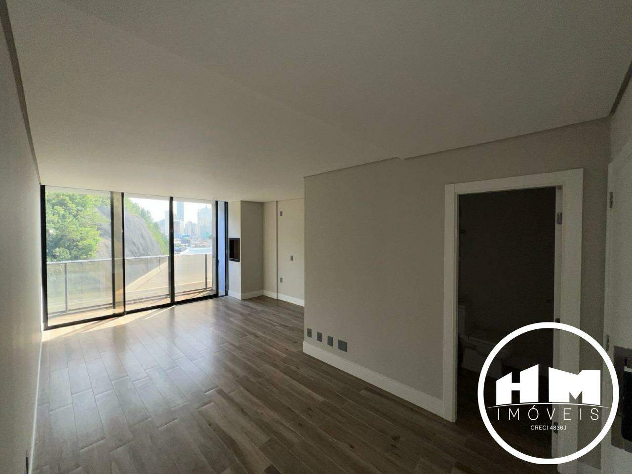 Apartamento à venda no Estados: 