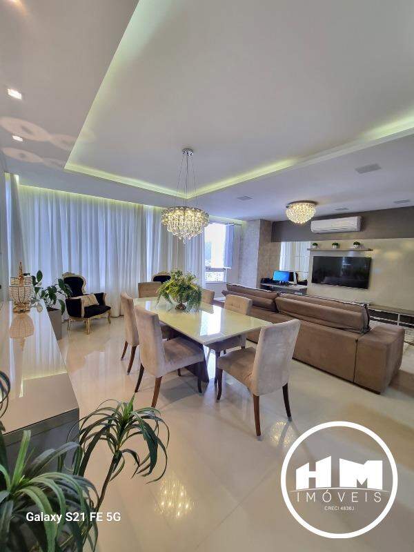 Apartamento à venda no Pioneiros: 