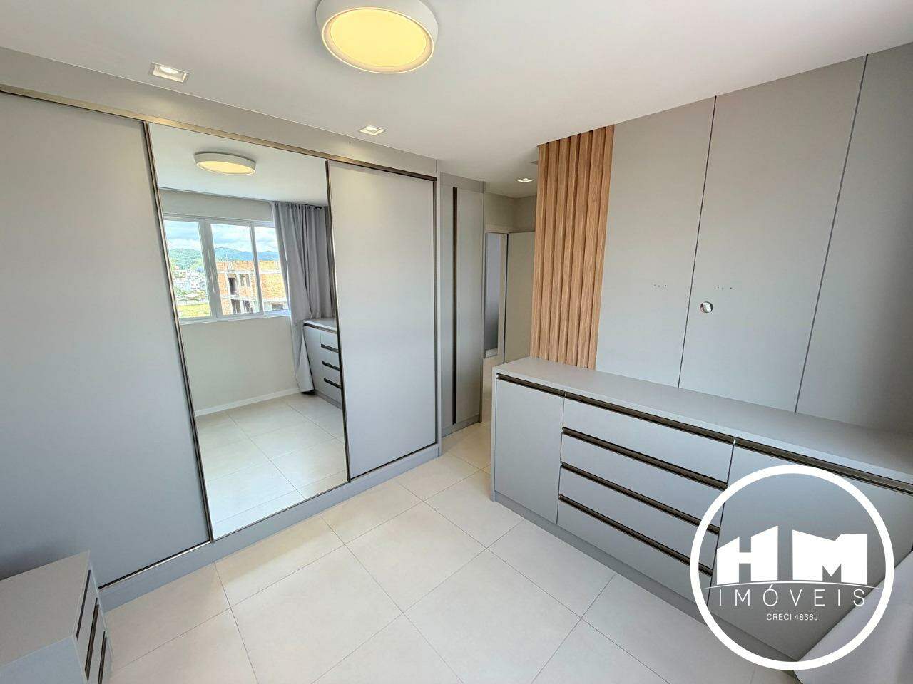 Apartamento à venda no Areias: 