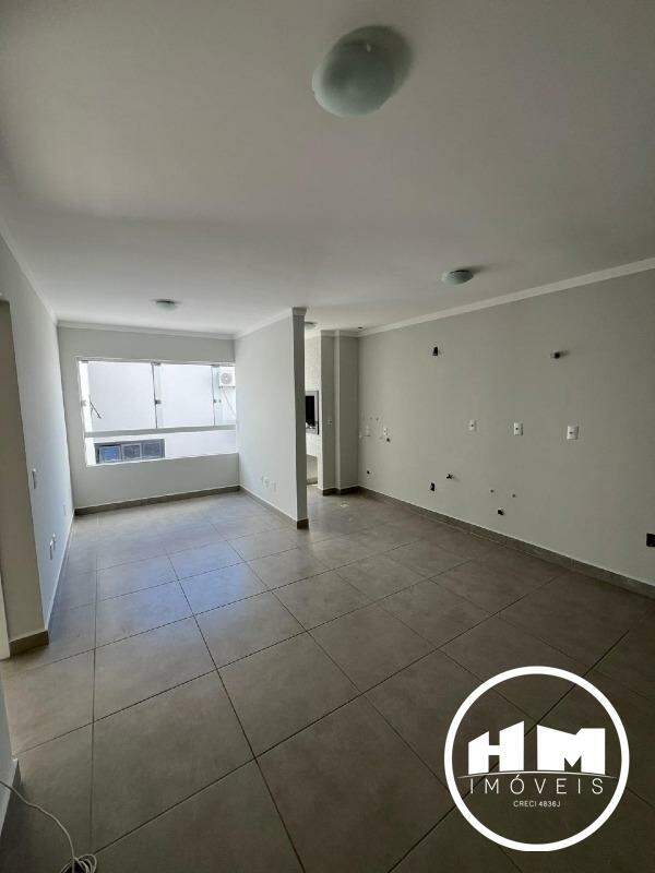 Apartamento à venda no Praia dos Amores: 