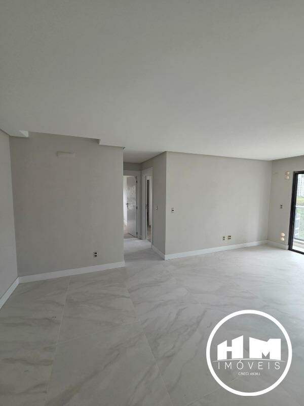 Apartamento à venda no Praia Brava: 