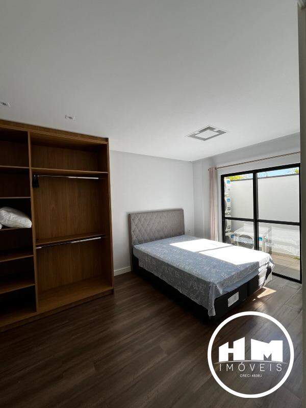 Apartamento à venda no Praia dos Amores: 