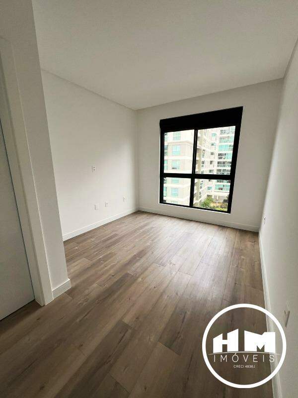 Apartamento à venda no Praia Brava de Itajaí: 