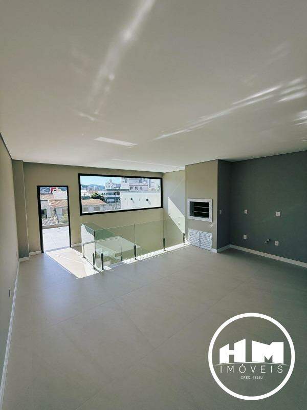 Sobrado à venda no Centro: 