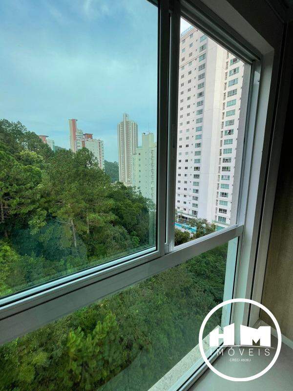 Apartamento à venda no Pioneiros: 