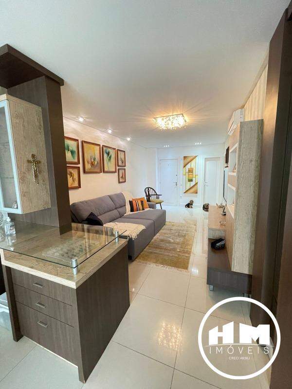 Apartamento à venda no Pioneiros: 