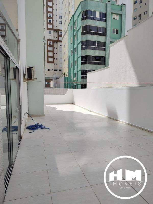 Apartamento Garden à venda no Barra Sul: 