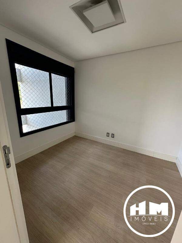 Apartamento à venda no Ressacada: 