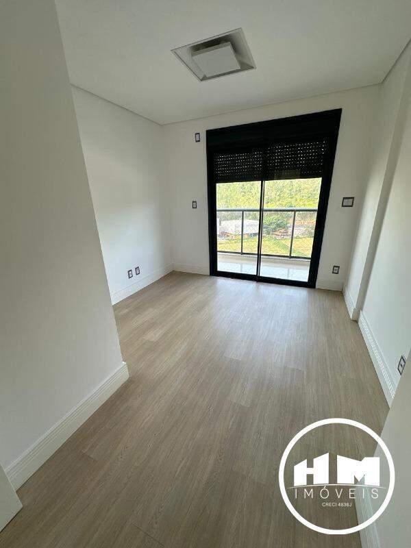 Apartamento à venda no Ressacada: 