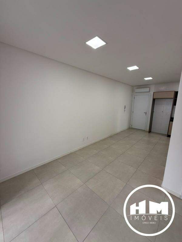 Apartamento para aluguel no Nações: 