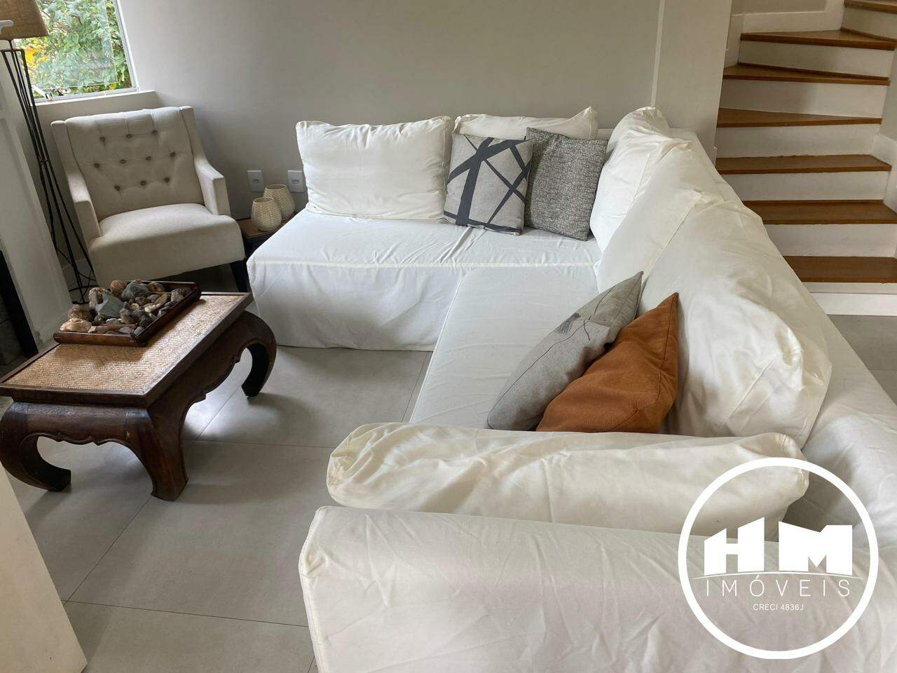 Casa em Condomínio à venda no Barra: 