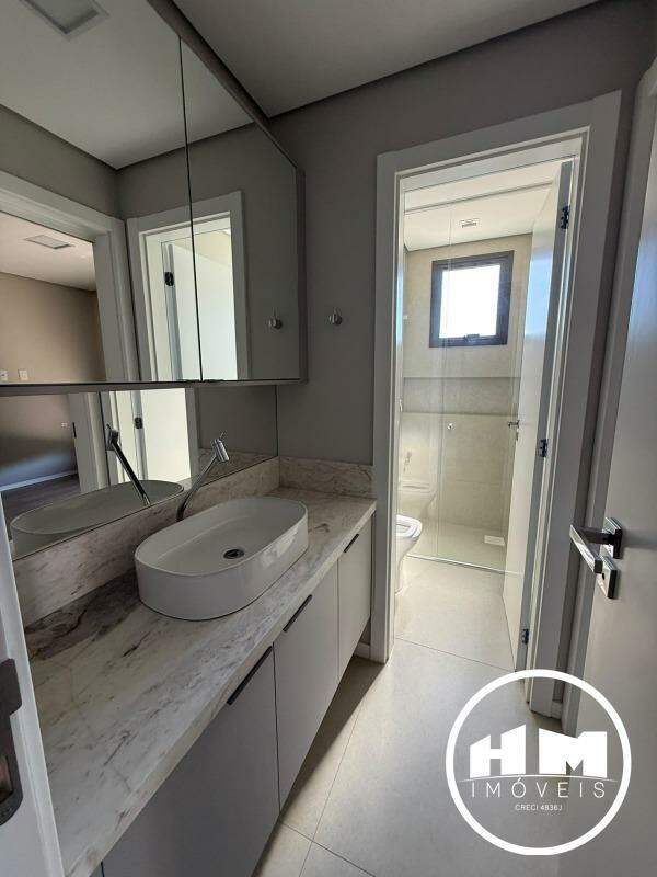 Apartamento para aluguel no Praia Brava de Itajaí: 