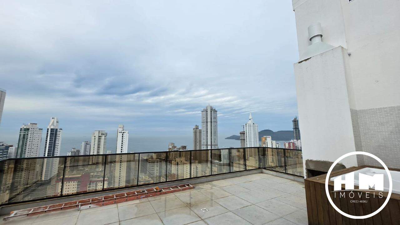 Cobertura Duplex à venda no Centro: 