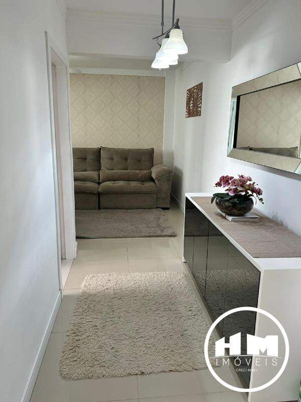 Apartamento à venda no Pioneiros: 