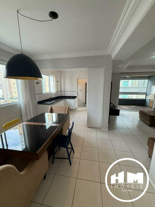 Apartamento para aluguel no Centro: 