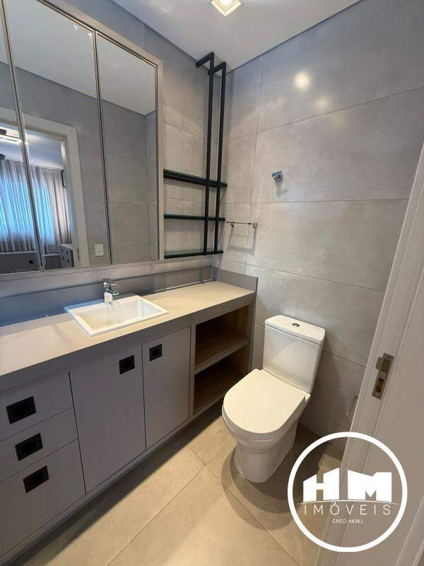 Casa em Condomínio para aluguel no Santa Regina: 