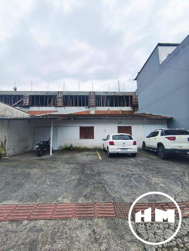 Terreno à venda no Nações: 