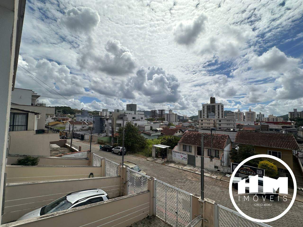 Sobrado à venda no Tabuleiro: 