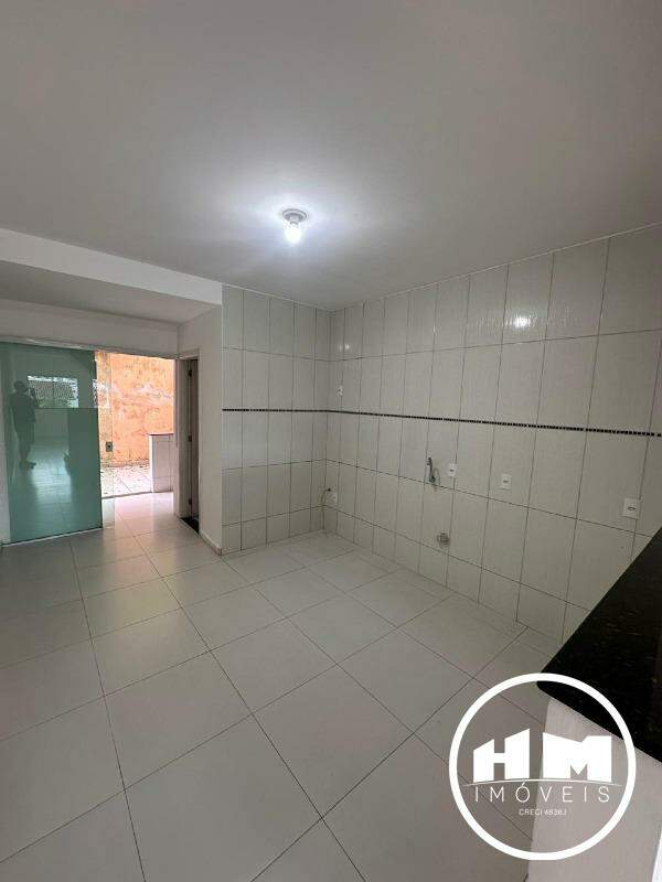 Sobrado à venda no Tabuleiro: 