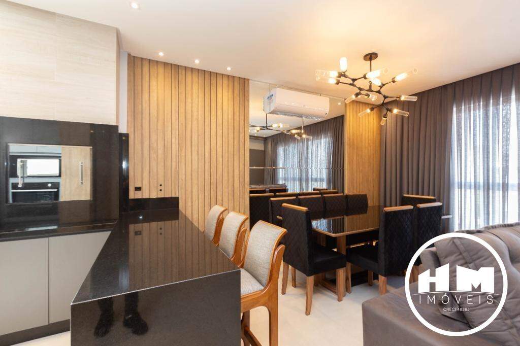 Apartamento à venda no Pioneiros: 