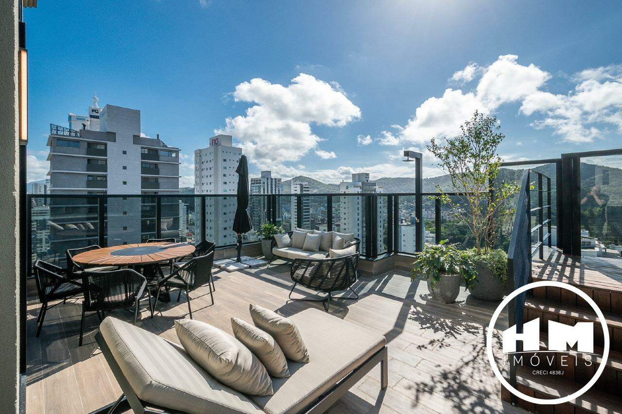 Apartamento à venda no Pioneiros: 