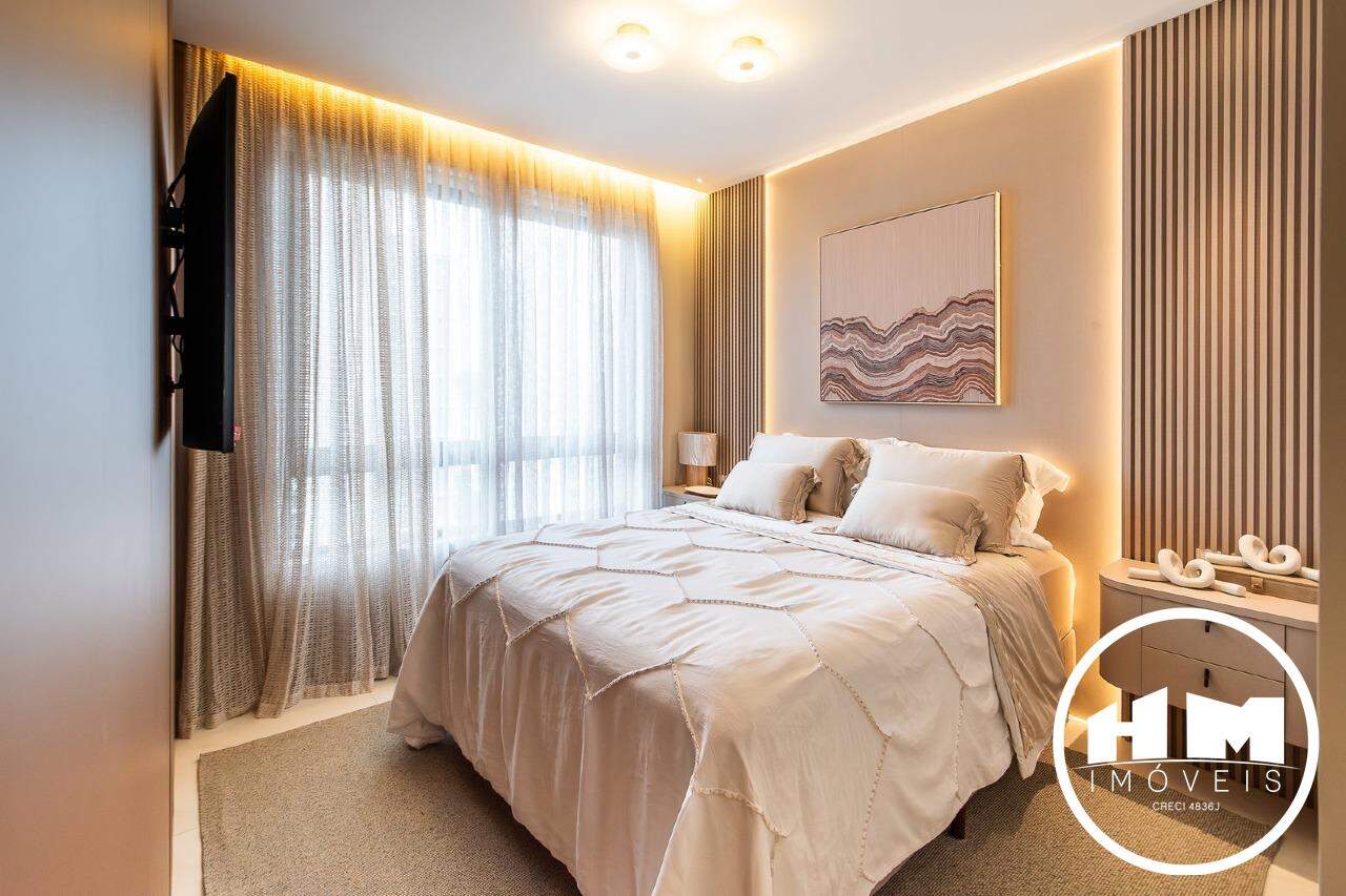 Apartamento à venda no Pioneiros: 
