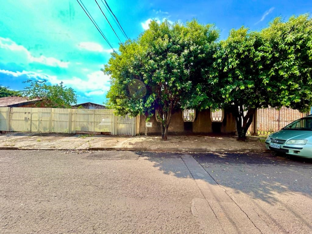 Terreno à venda no Pioneiros: 