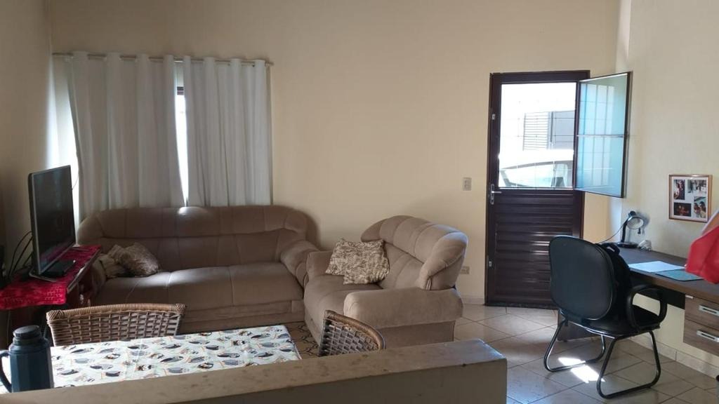 Casa à venda no Jardim Itatiaia: 