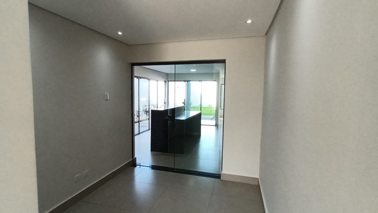 Sobrado à venda no Jardim Montevidéu: 